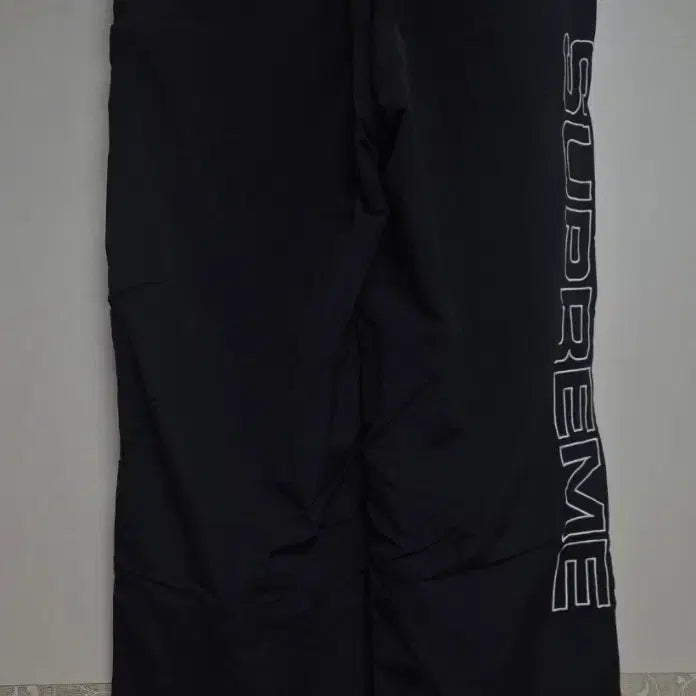[BUNJANG] Supreme Spellout Track Pants Black / [M] 24FW 슈프림 스펠아웃 자수 트랙 팬츠 블랙
