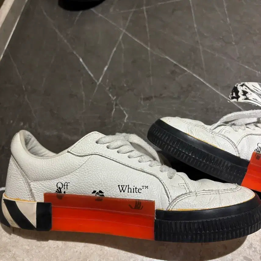 [BUNJANG] Off-White Sneakers (White, Size 41) / 오프화이트 스니커즈 화이트 41사이즈