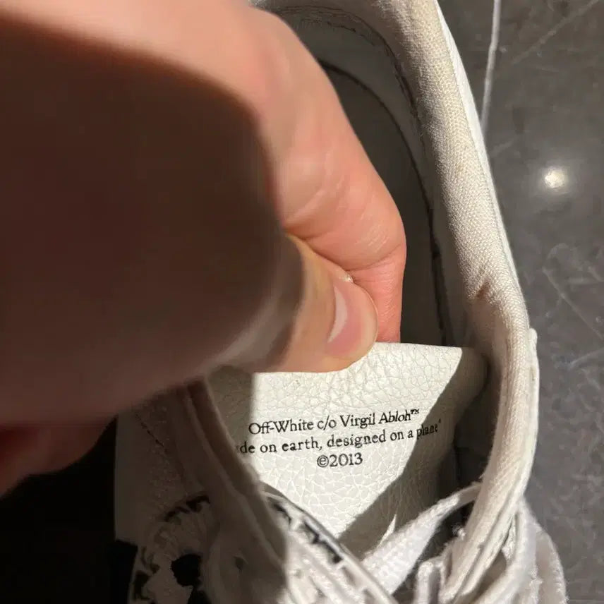 [BUNJANG] Off-White Sneakers (White, Size 41) / 오프화이트 스니커즈 화이트 41사이즈