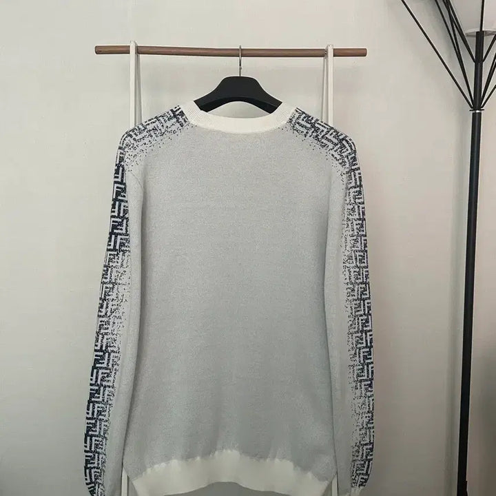 [BUNJANG] Fendi FF Side Line Gradient Knit / [백화점판,영수증]펜디 FF 사이드 라인 그라데이션 니트