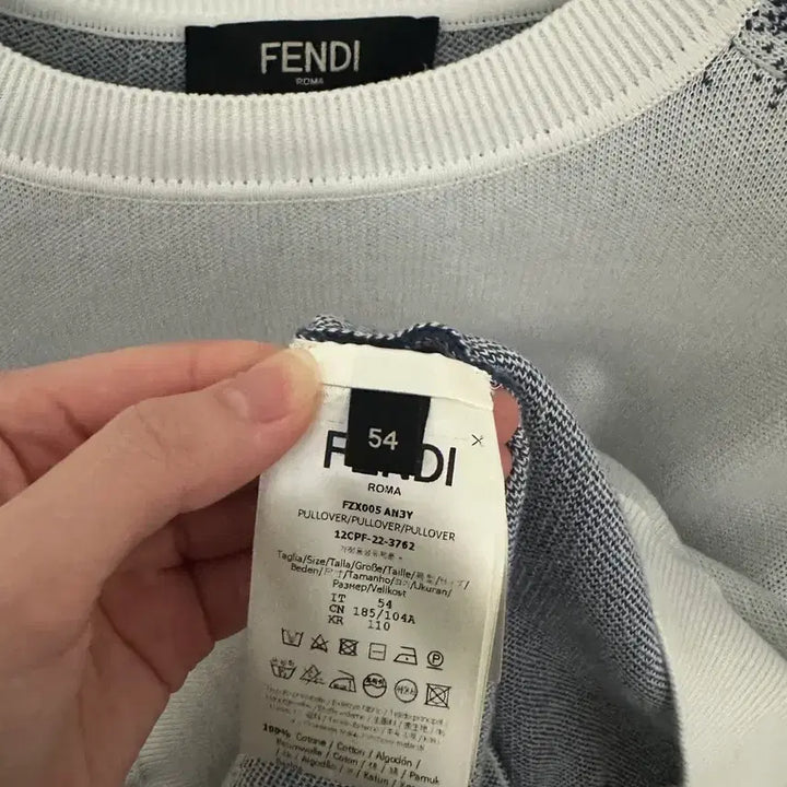 [BUNJANG] Fendi FF Side Line Gradient Knit / [백화점판,영수증]펜디 FF 사이드 라인 그라데이션 니트