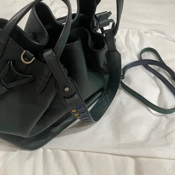 [BUNJANG] rosa.k Melrose Drawstring Bucket Bag / rosa.k 로사케이 멜로즈 드로우스트링 버킷백 숄더백 복조리백 다크그린