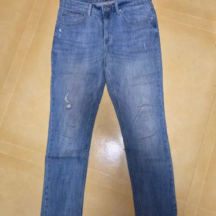 [BUNJANG] Spao Distressed Slim Fit Jeans / 스파오 9부 디스트로이드 슬림진 SPTJ938C12 31사이즈