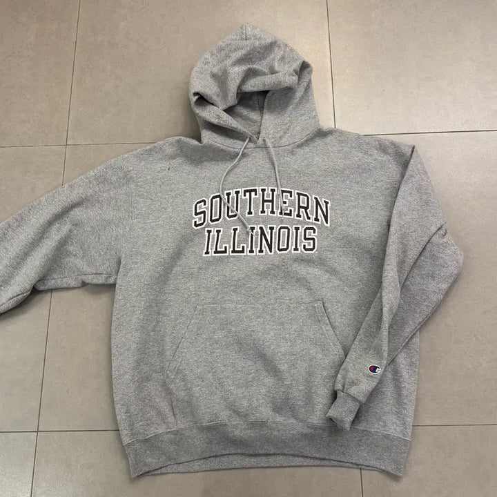 [SOLD OUT] 00s Champion 후드티 XL