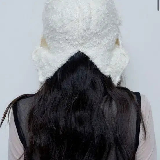 [SOLD OUT] 팬시클럽 아이보리 트루퍼 비니