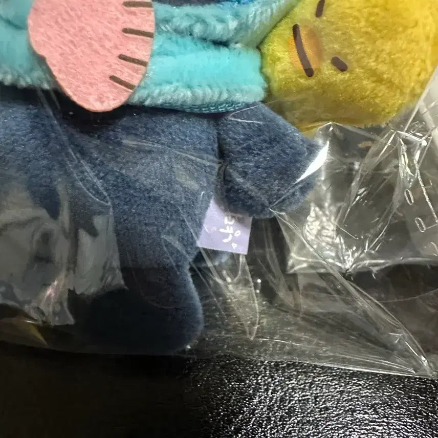 [BUNJANG] RIIZE Wonbin Bonobono & Light Stick White Ring / 미개봉일괄)라이즈보노보노 토냥덕인형키링+원빈 응원봉화이트링
