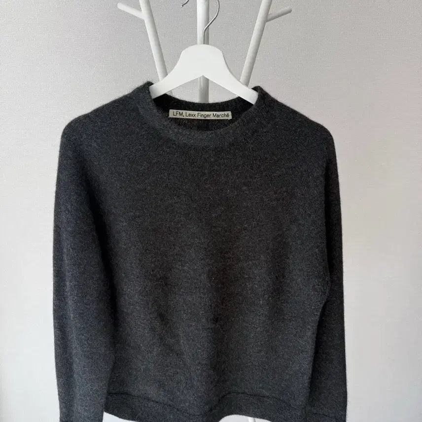 [BUNJANG] LFM Raco Round Knit Charcoal / LFM Raco Round Knit / Charcoal