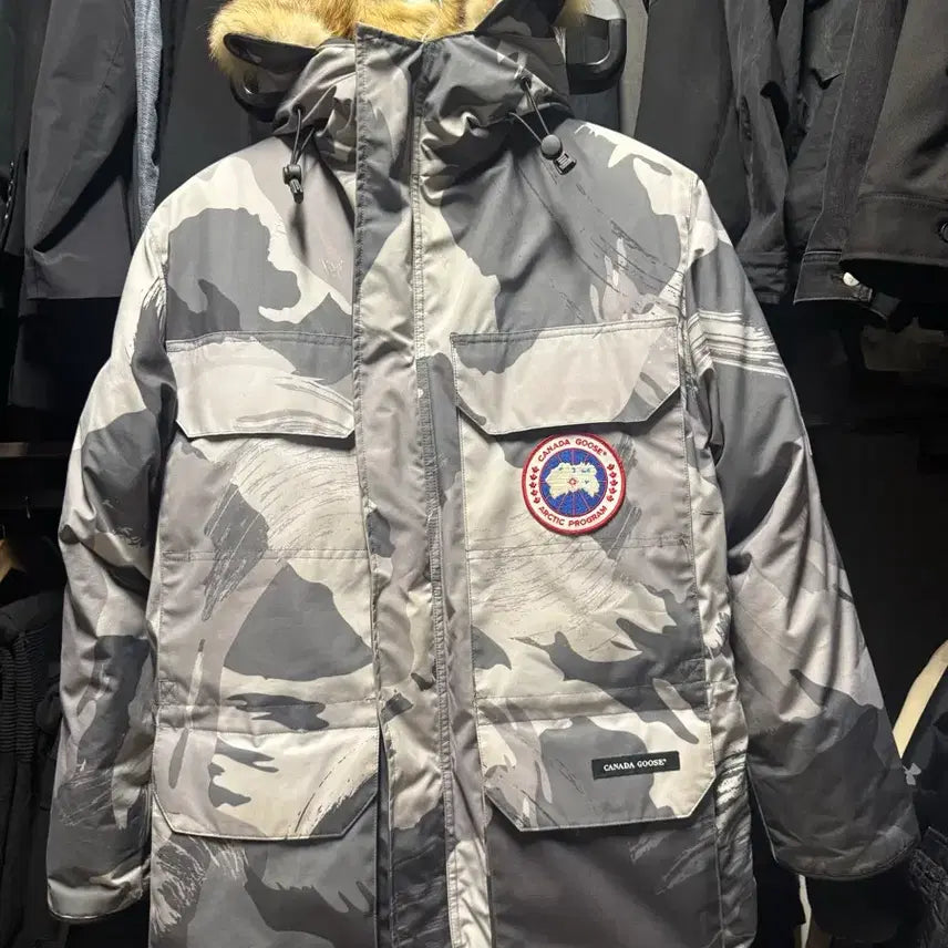 [BUNJANG] Canada Goose Expedition Jacket XS / 캐나다구스 카모 익스페디션 xs