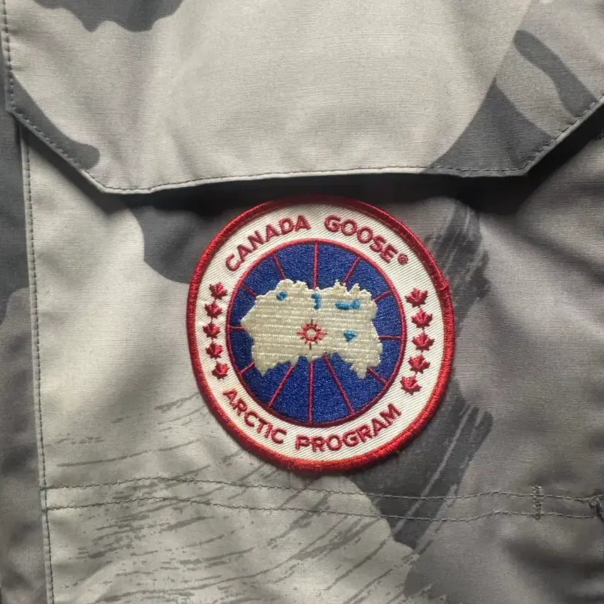 [BUNJANG] Canada Goose Expedition Jacket XS / 캐나다구스 카모 익스페디션 xs
