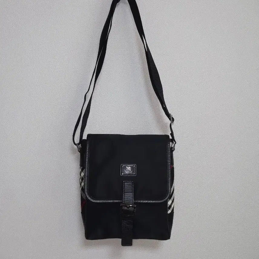 [BUNJANG] Burberry Black Label Nylon Shoulder Bag / [정품] 버버리 블랙라벨 나일론 숄더백 크로스백