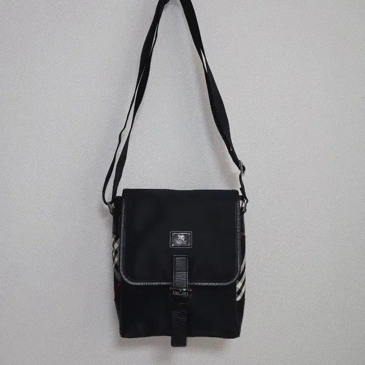 [BUNJANG] Burberry Black Label Nylon Shoulder Bag / [정품] 버버리 블랙라벨 나일론 숄더백 크로스백