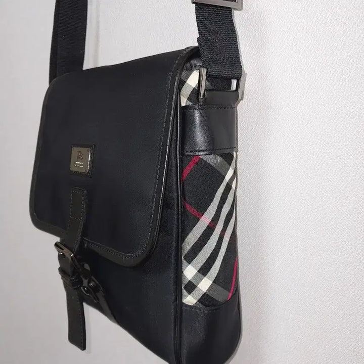 [BUNJANG] Burberry Black Label Nylon Shoulder Bag / [정품] 버버리 블랙라벨 나일론 숄더백 크로스백