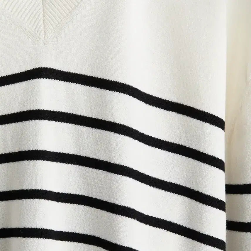 [BUNJANG] H&amp;M Striped V-Neck Knit Sweater / (새상품)H&amp;M 스트라이프 V넥 니트s,스트라이프브이넥니트,스트라이프니트