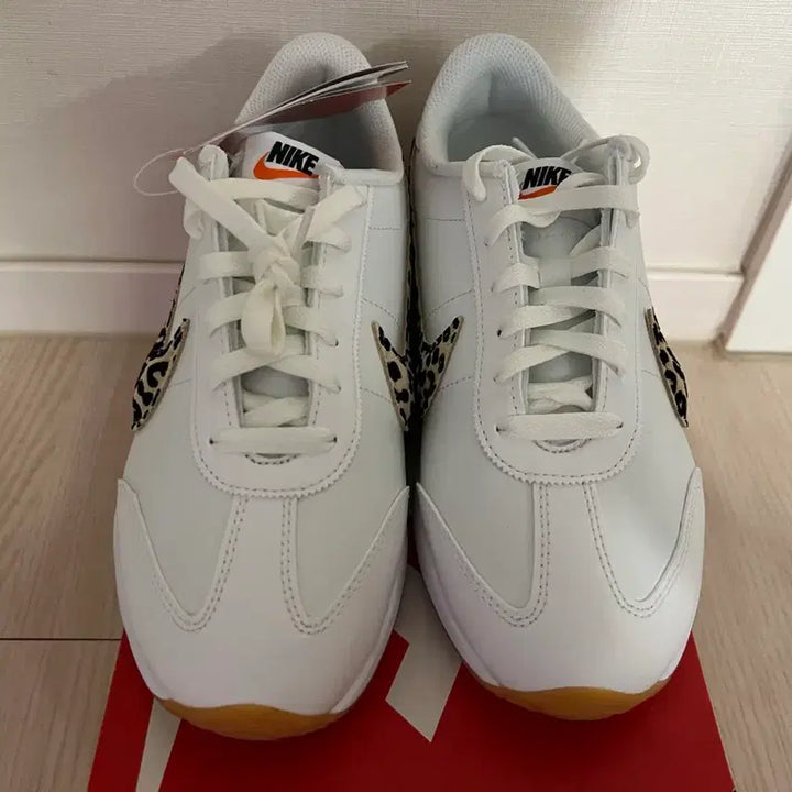 [BUNJANG] Nike Leopard 250 Sneakers / 나이키 흰색 레오파드 250새상품