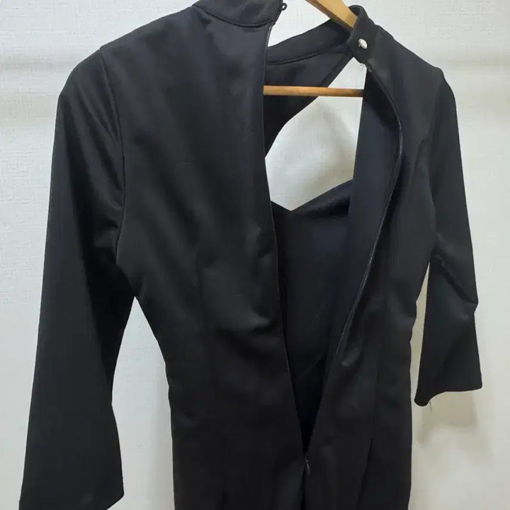 [BUNJANG] Black Cutout Long Sleeve Dress / 새상품 연주회 홀복 블랙 컷아웃 롱 슬리브 원피스 드레스