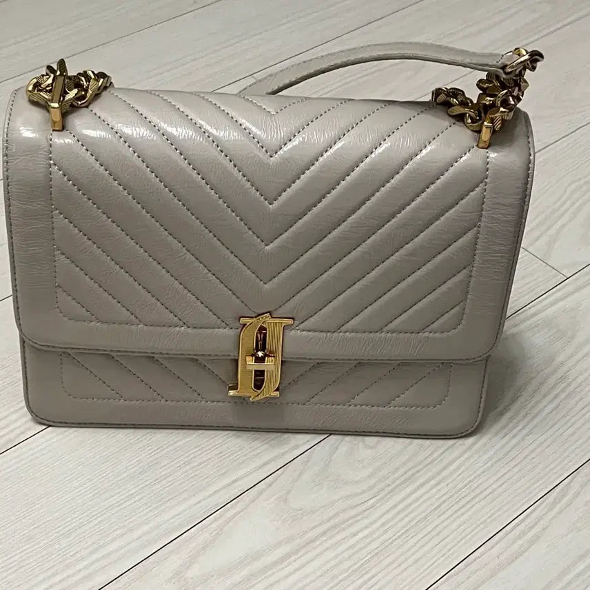 [BUNJANG] J.ESTINA Ivory Chain Shoulder Bag / 제이에스티나 아이보리 채인 숄더백