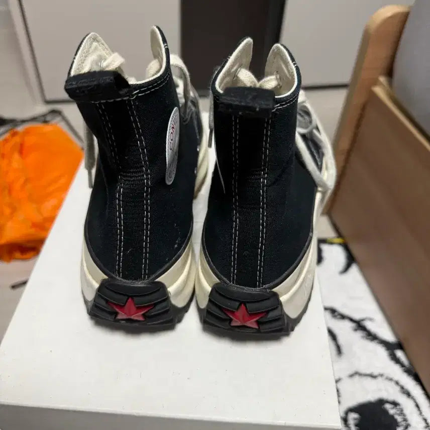 [SOLD OUT] 컨버스 jw앤더슨 런스타 하이크 260