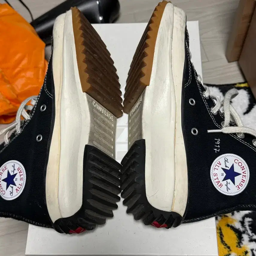 [SOLD OUT] 컨버스 jw앤더슨 런스타 하이크 260