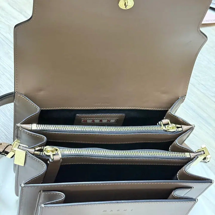 [BUNJANG] Marni Trunk Bag Shoulder Bag / 마르니 트렁크백