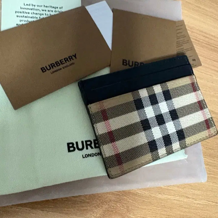 [BUNJANG] Burberry Card Holder / 버버리 카드지갑