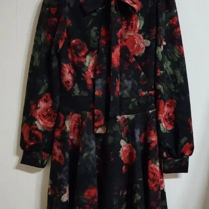 [BUNJANG] Rose Flower Pattern Fleece Dress / 플라워 기모 원피스 새상품 로즈 원피스 국내제작 리본 원피스 새상품