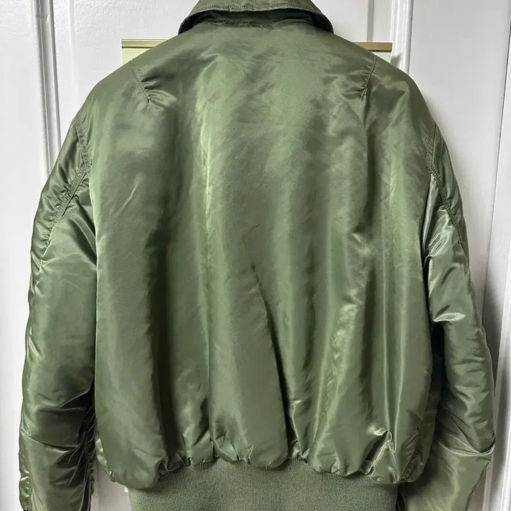 [BUNJANG] Alpha Industries B-15 Flight Jacket (MA-1) - L Size / 알파인더스트리 b-15 자켓 L 사이즈(ma1)