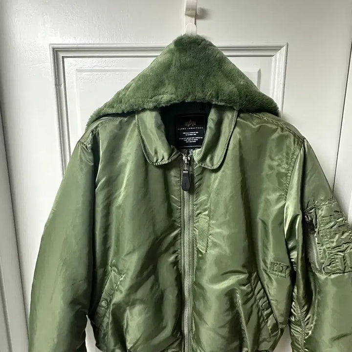 [BUNJANG] Alpha Industries B-15 Flight Jacket (MA-1) - L Size / 알파인더스트리 b-15 자켓 L 사이즈(ma1)