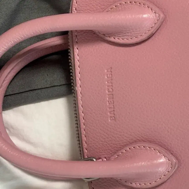 [BUNJANG] Balenciaga XXS Hourglass Top Handle Bag Rose/White / 정품 발렌시아가 빌 탑 핸드백 핑크 급처