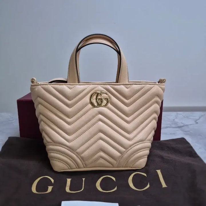 [BUNJANG] Gucci GG Marmont Small Tote Bag / 구찌 GG 마몽 스몰 토트백