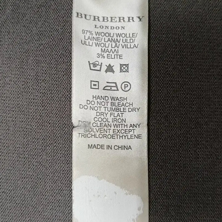 [BUNJANG] Burberry Wool Knit Jacket (Size M) / [파격가] 버버리 울 니트 자켓 M 사이즈 (실측사이즈 참고)
