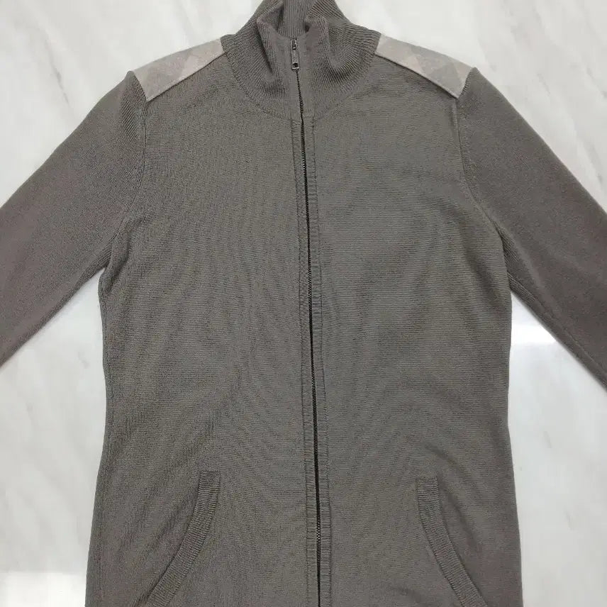 [BUNJANG] Burberry Wool Knit Jacket (Size M) / [파격가] 버버리 울 니트 자켓 M 사이즈 (실측사이즈 참고)