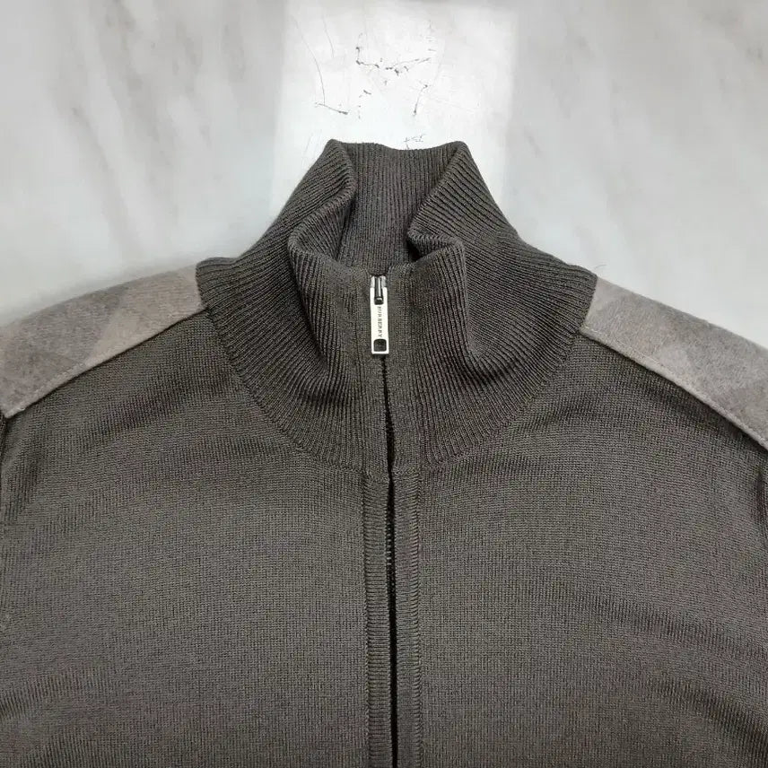 [BUNJANG] Burberry Wool Knit Jacket (Size M) / [파격가] 버버리 울 니트 자켓 M 사이즈 (실측사이즈 참고)