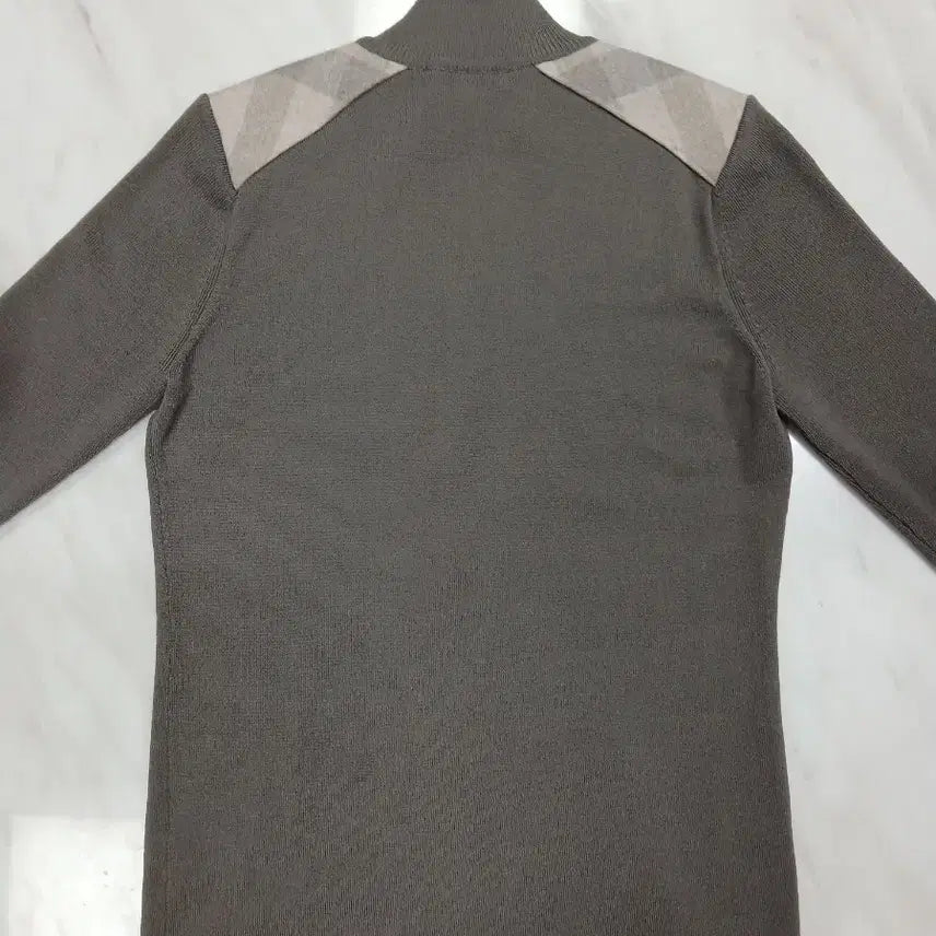 [BUNJANG] Burberry Wool Knit Jacket (Size M) / [파격가] 버버리 울 니트 자켓 M 사이즈 (실측사이즈 참고)