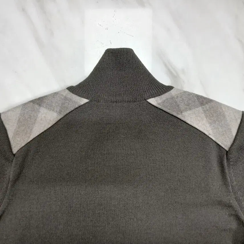 [BUNJANG] Burberry Wool Knit Jacket (Size M) / [파격가] 버버리 울 니트 자켓 M 사이즈 (실측사이즈 참고)