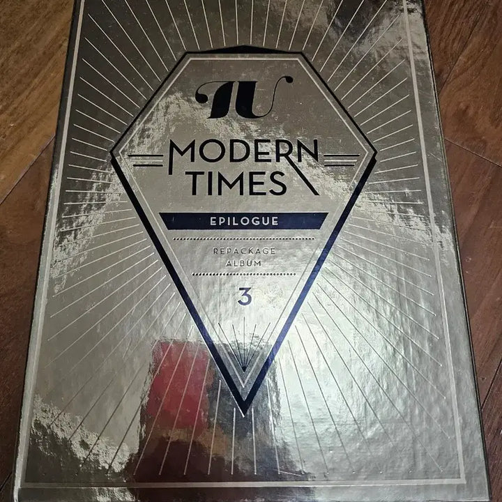 [BUNJANG] IU Modern Times Repackage Album / (한정판) 아이유 3집 모던타임즈 리패키지 앨범