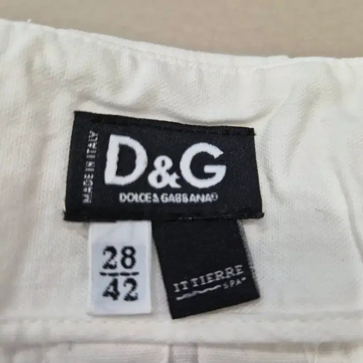 [BUNJANG] Dolce & Gabbana White Pleated Mini Skirt / 돌체앤가바나 D&G 정품 화이트 플리츠 스커트