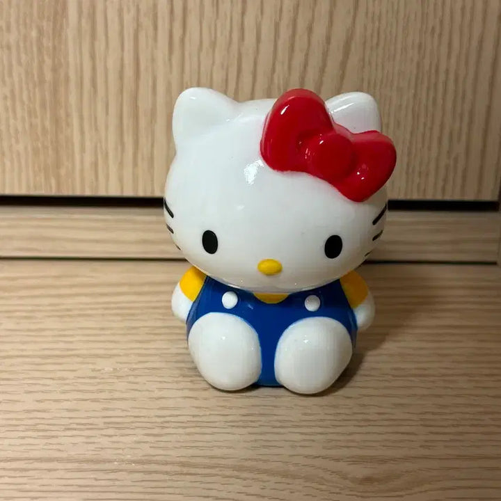 [BUNJANG] Hello Kitty Piggy Bank Figure / 헬로키티 저금통 가챠 피규어