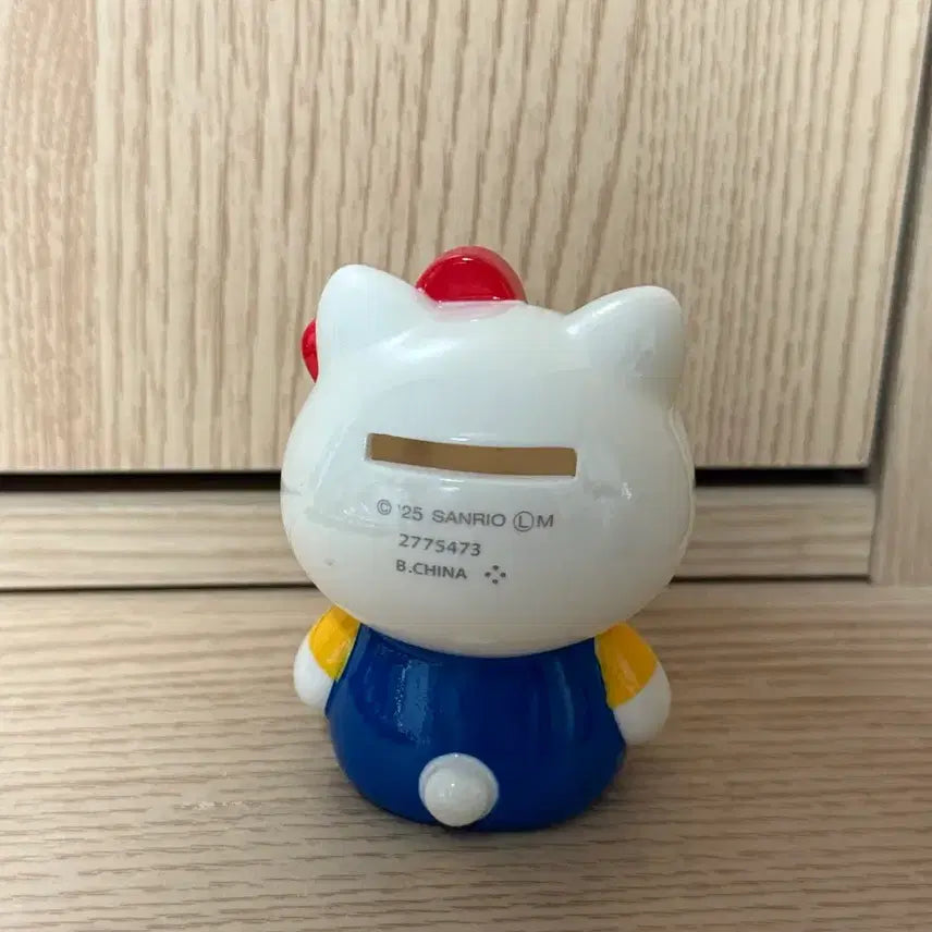 [BUNJANG] Hello Kitty Piggy Bank Figure / 헬로키티 저금통 가챠 피규어