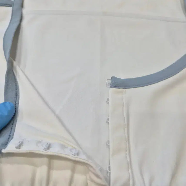 [BUNJANG] Prada Women's White T-Shirt / PRADA 프라다 정품 여성 화이트 반팔 티셔츠