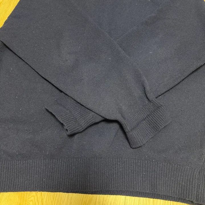 [BUNJANG] Thomas More Knit Navy / 토마스모어 니트 네이비 색상 팝니다.