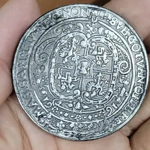[BUNJANG] Collection of Vintage Foreign Coins, including Chinese, Modern, Silver, and Gold Coins / 옛날돈 i19  고전주화 외국동전 중국동전 해외주화 근대주화 은화 금화