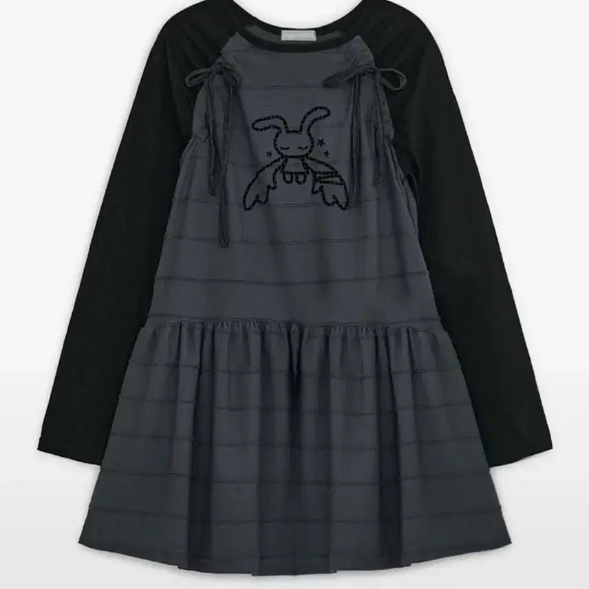 [BUNJANG] HUG YOUR SKIN Angel Patch Raglan Dress / 허그유어스킨 엔젤 패치 레글런 드레스 원피스 팔아요