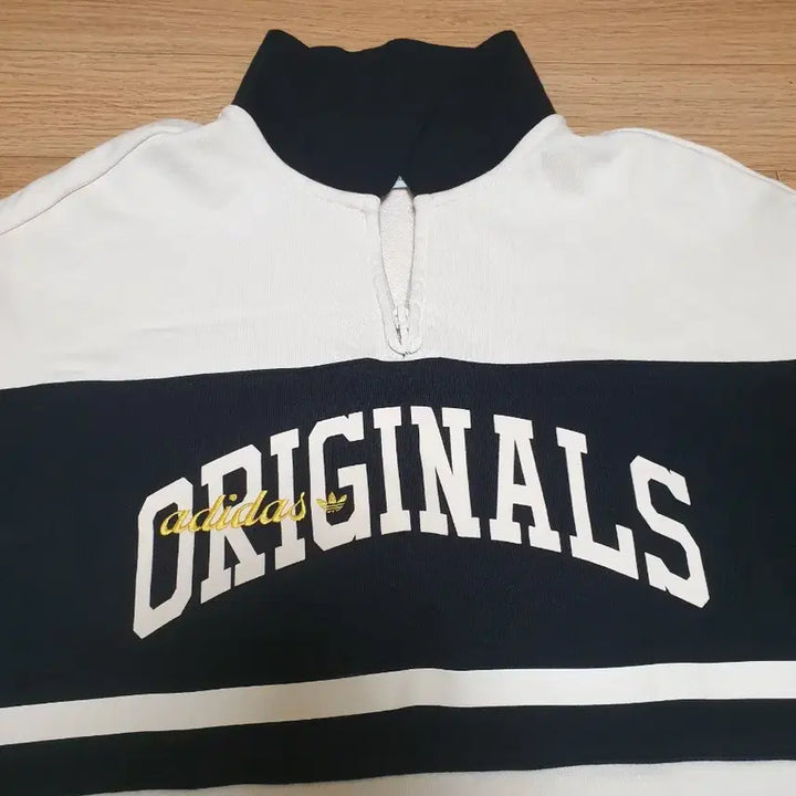 [SOLD OUT] 여성 아디다스 롱슬리브 L