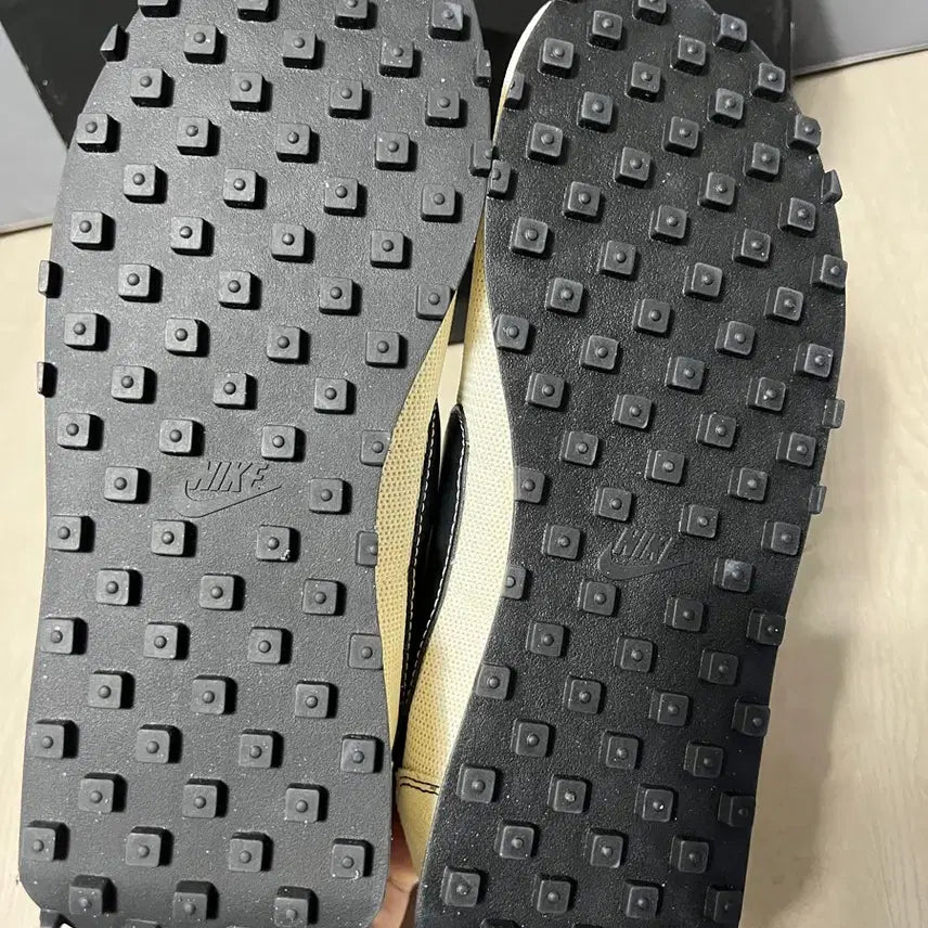 [BUNJANG] Nike Sneakers / (매장정품 새상품) 나이키 스니커즈 (사이즈 265/270/275