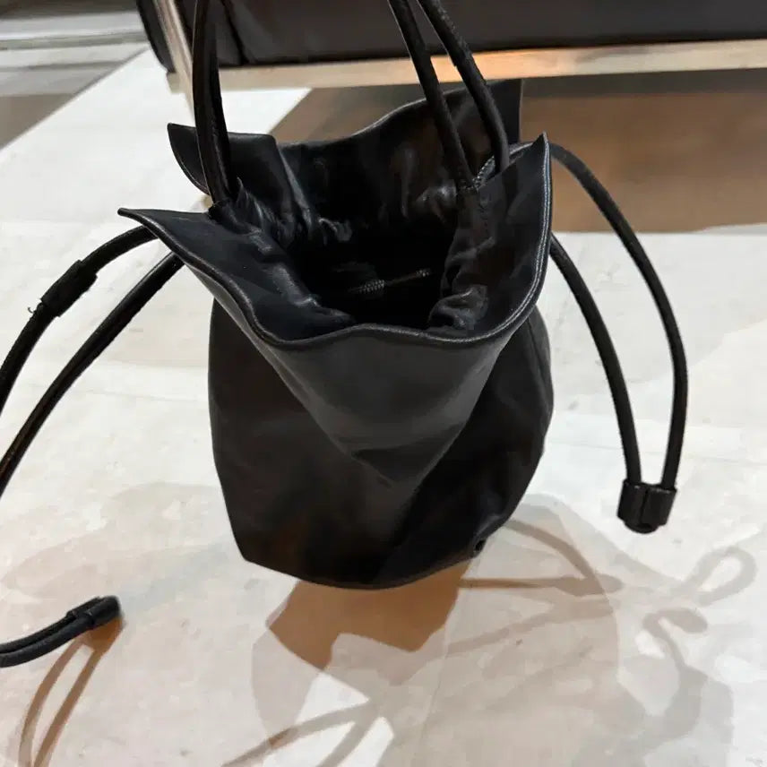 [BUNJANG] COS Bucket Bag / 코스 복조리가방