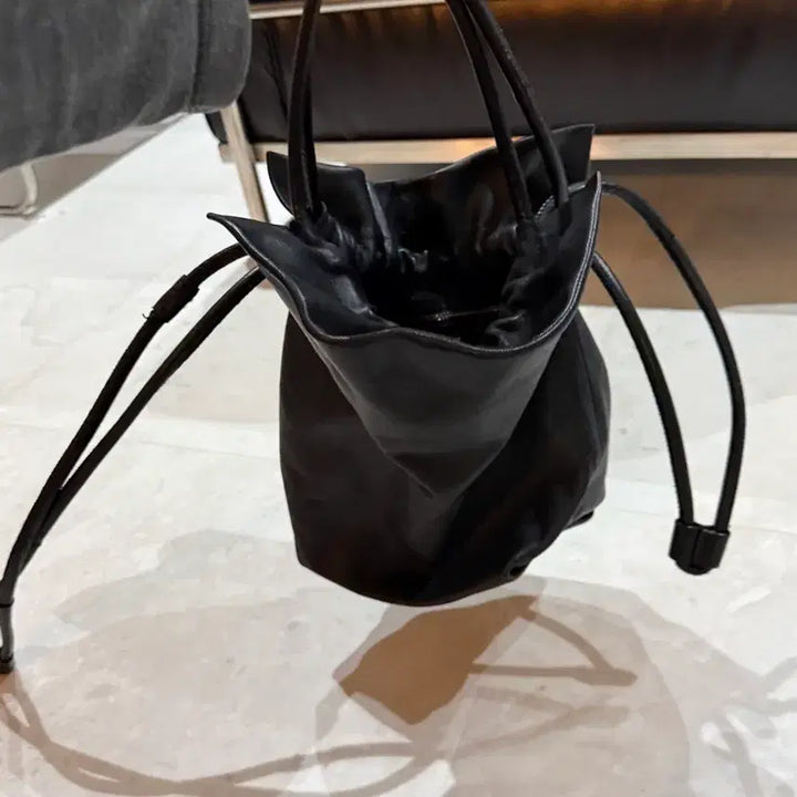 [BUNJANG] COS Bucket Bag / 코스 복조리가방