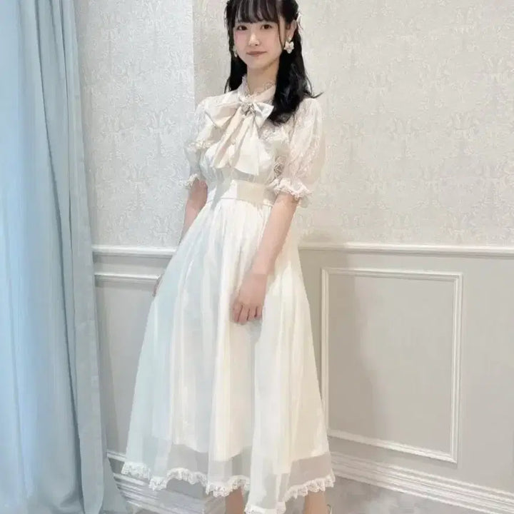 [BUNJANG] NCT Rosita White Dress / 로지타 스나계 화이트 원피스 팝니다