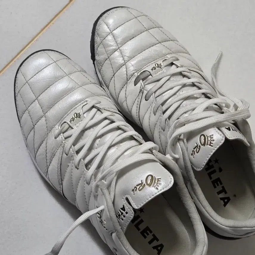 [BUNJANG] Athleta A005 240 TF (Fits 245) / 아슬레타 a005 240 tf (실사이즈245)