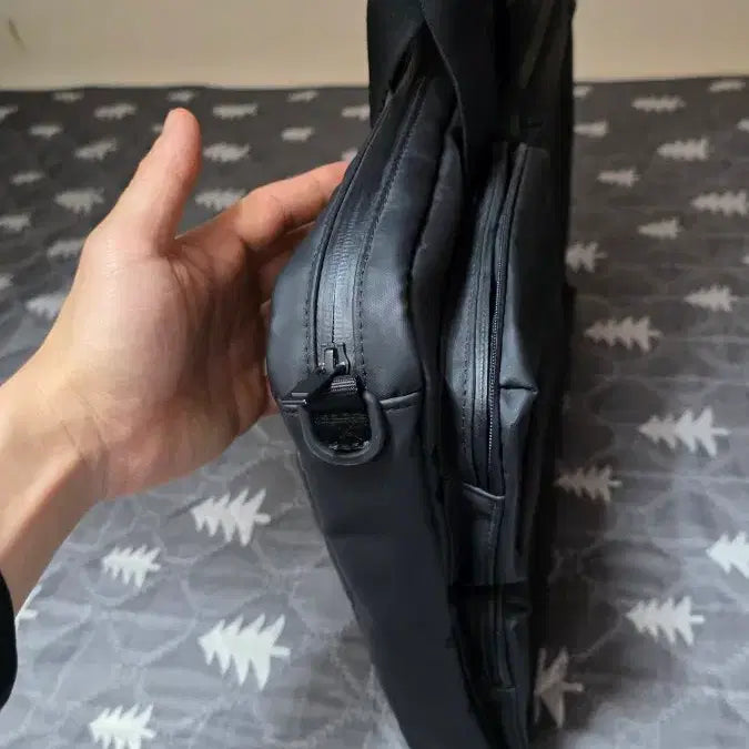[BUNJANG] COS Black Briefcase / COS 블랙 서류 가방 새상품급 팜니다