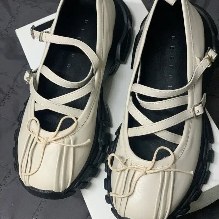 [BUNJANG] Mary Jane Sneakers - Gray/Ivory - 235 / 메리제인 스니커즈 235